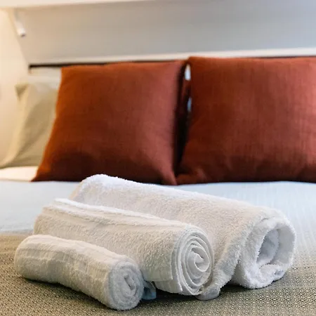 Pensjonat Navigli - Leobrothers - Alzaia Naviglio Pavese 8 3*