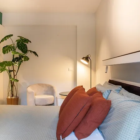 Navigli - Leobrothers - Alzaia Naviglio Pavese 8 3* Mediolan