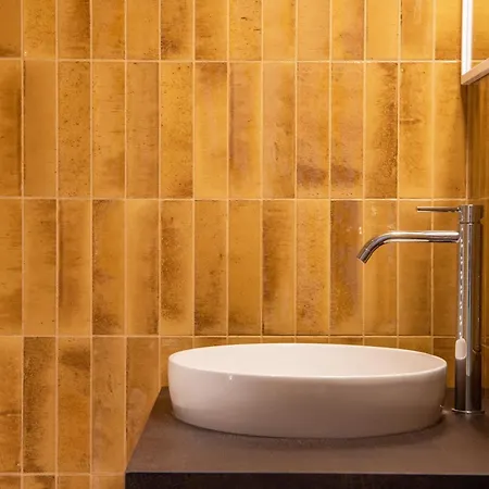 Navigli - Leobrothers - Alzaia Naviglio Pavese 8 Mediolan